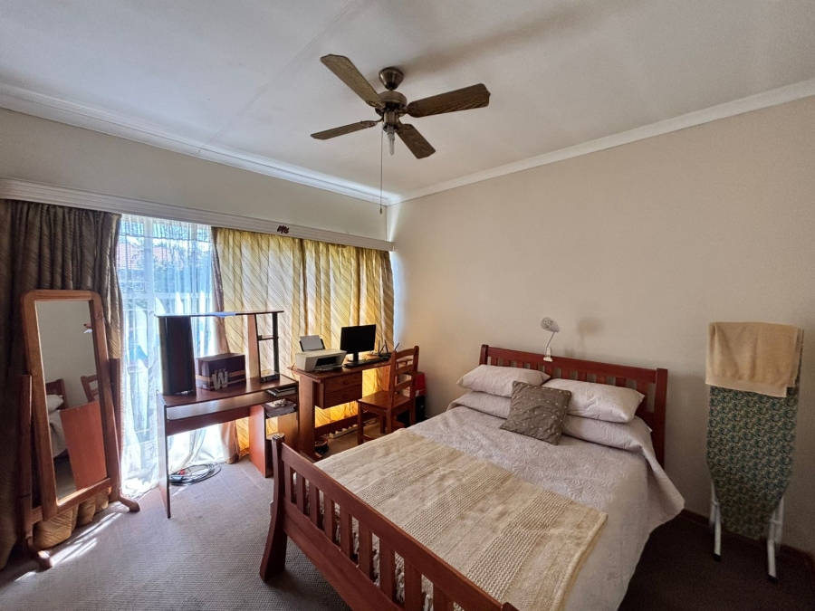 4 Bedroom Property for Sale in Flamwood North West